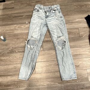 AE jeans. Size 2. Light wash